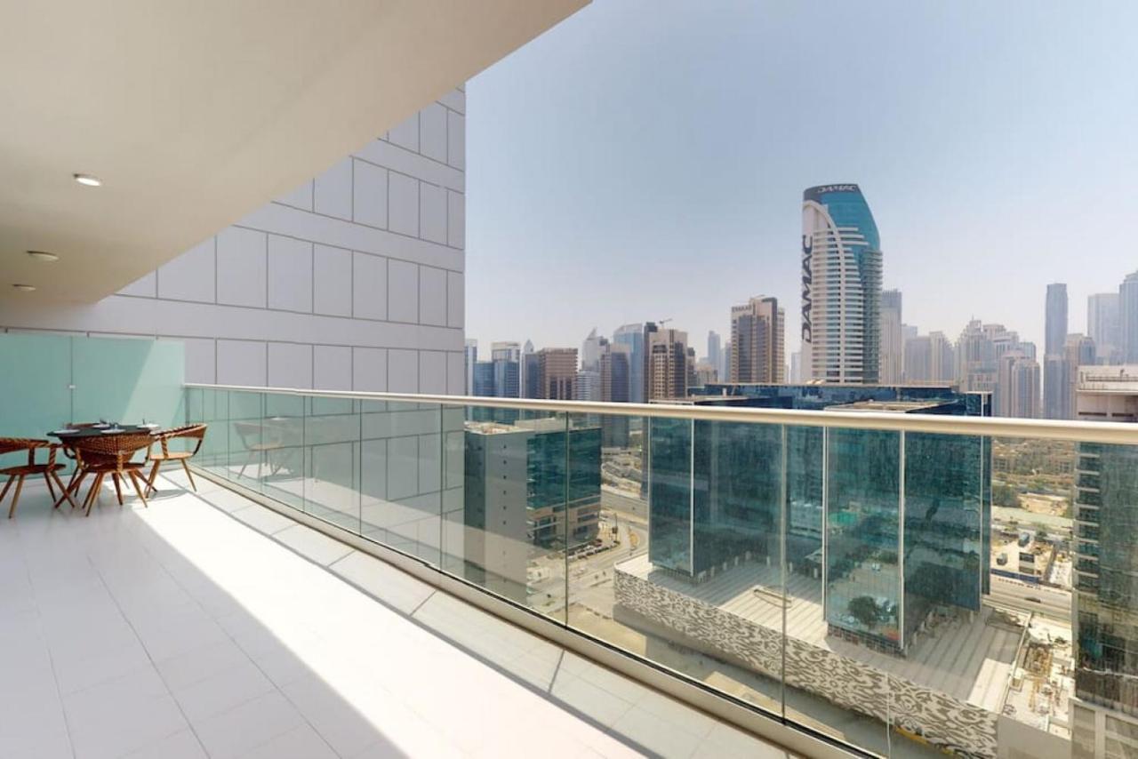 Apartment Vera Tower - Smart Two Bedroom Dubai