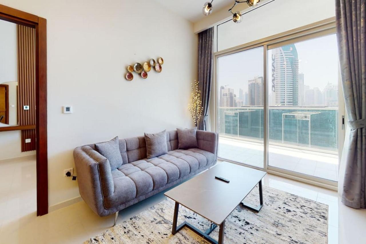 Vera Tower - Smart Two Bedroom Dubai