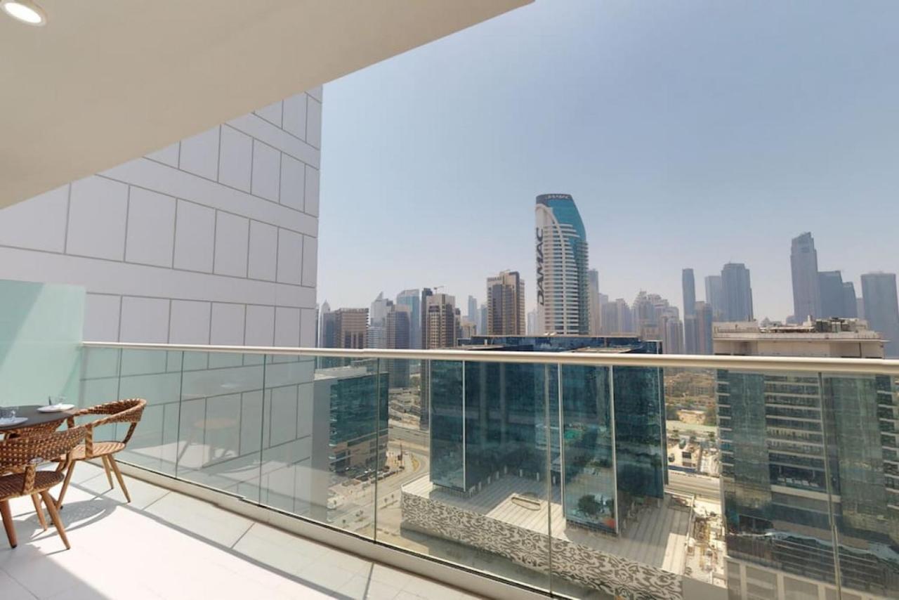 Vera Tower - Smart Two Bedroom Apartment Dubai